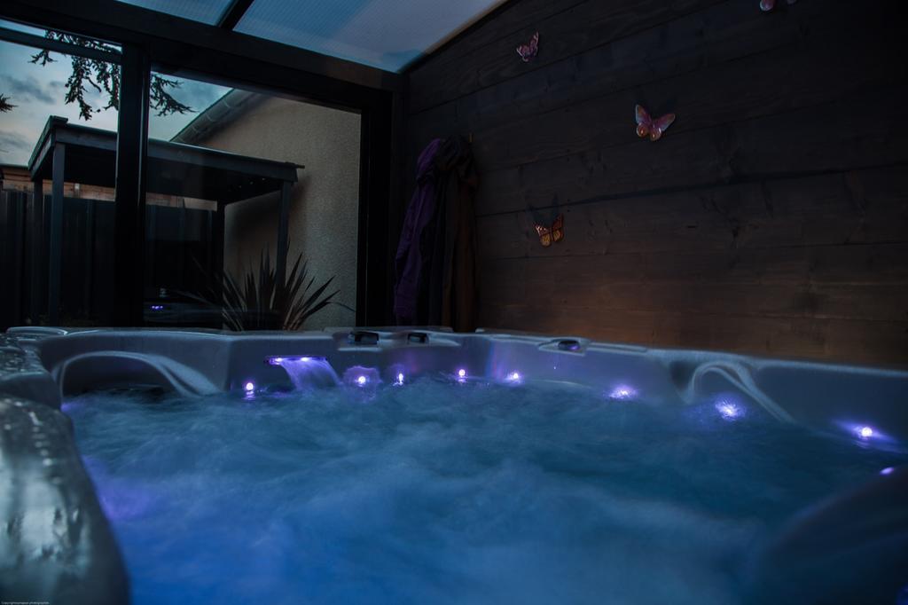 Spa Privatif Toulouse Jacuzzi Villa Aucamville Exterior foto